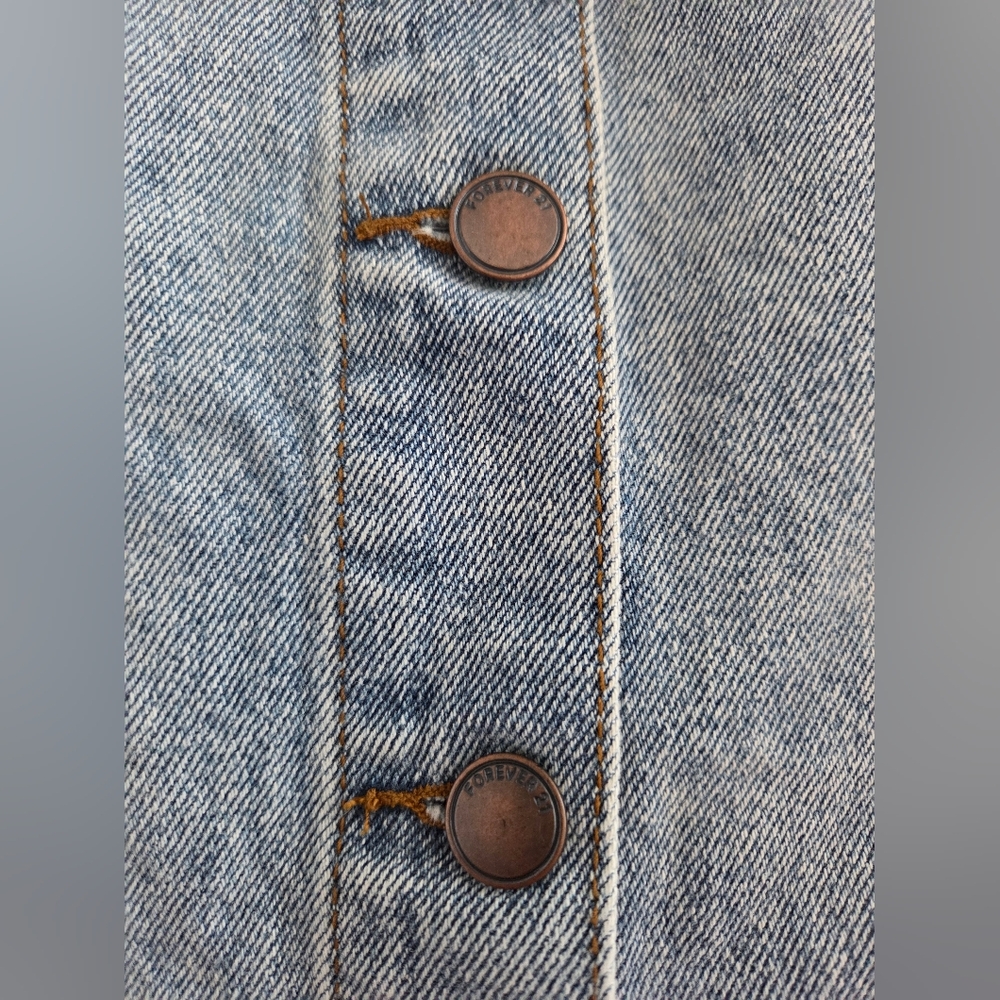 Forever 21 Button Front Retro Styling Denim Skirt - Picture 2 of 8